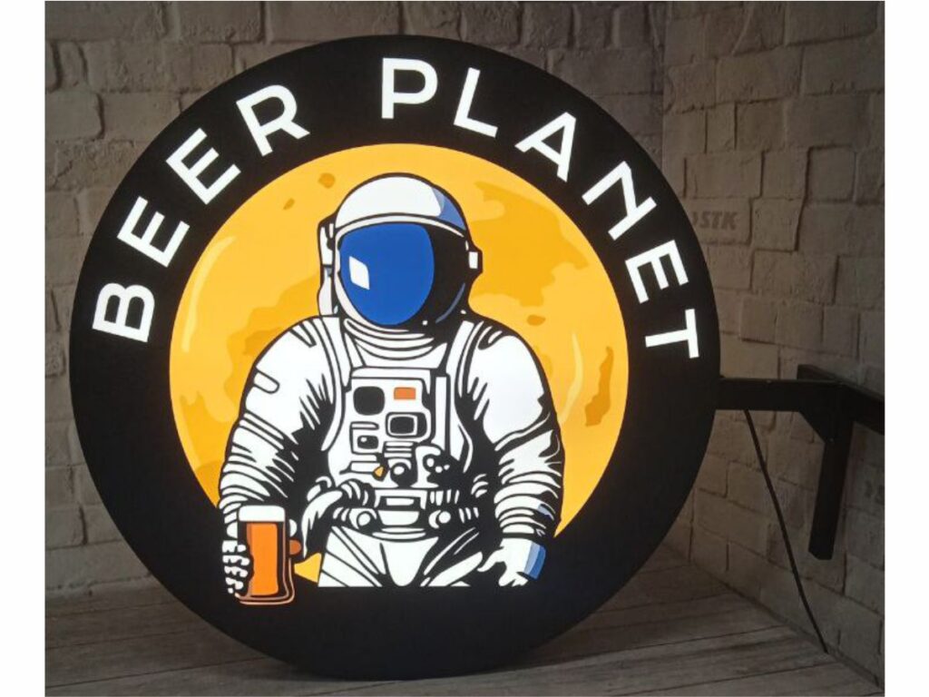 Торцевий двохсторонній лайтбокс Beer Planet