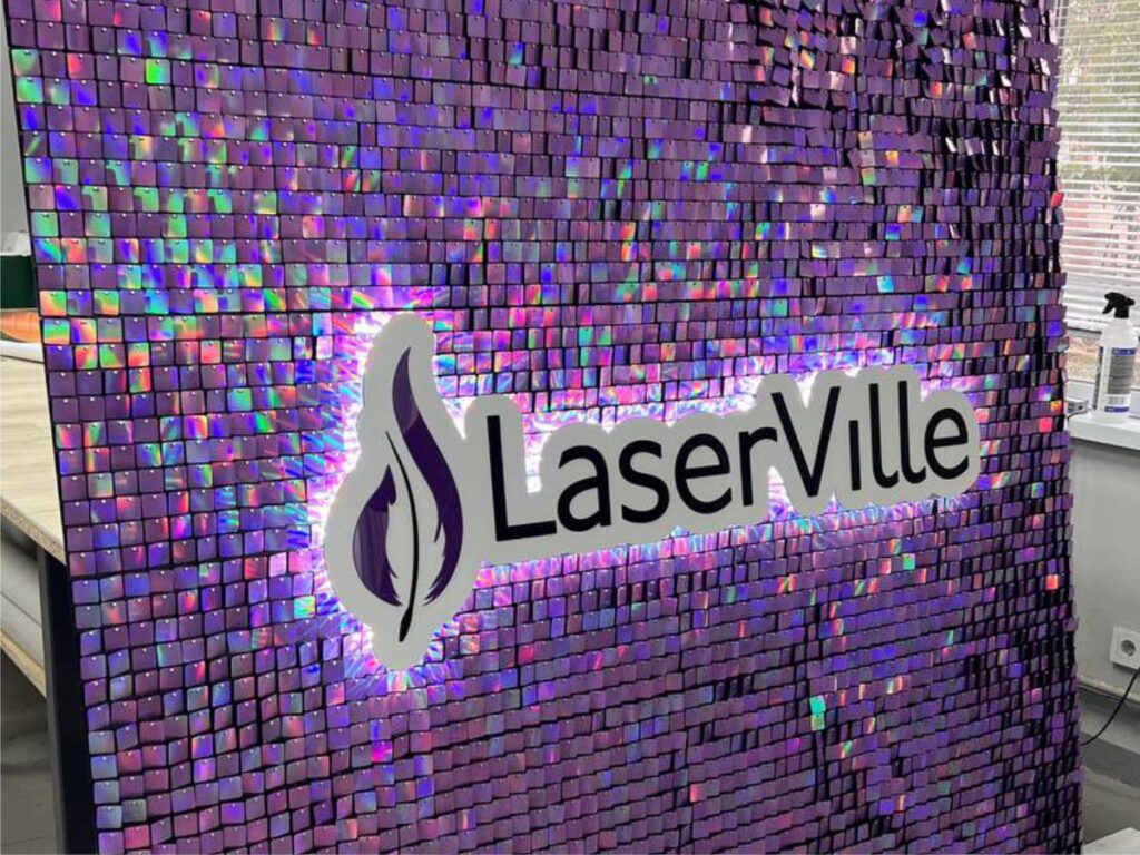 Вивіска із паєток Laser Ville